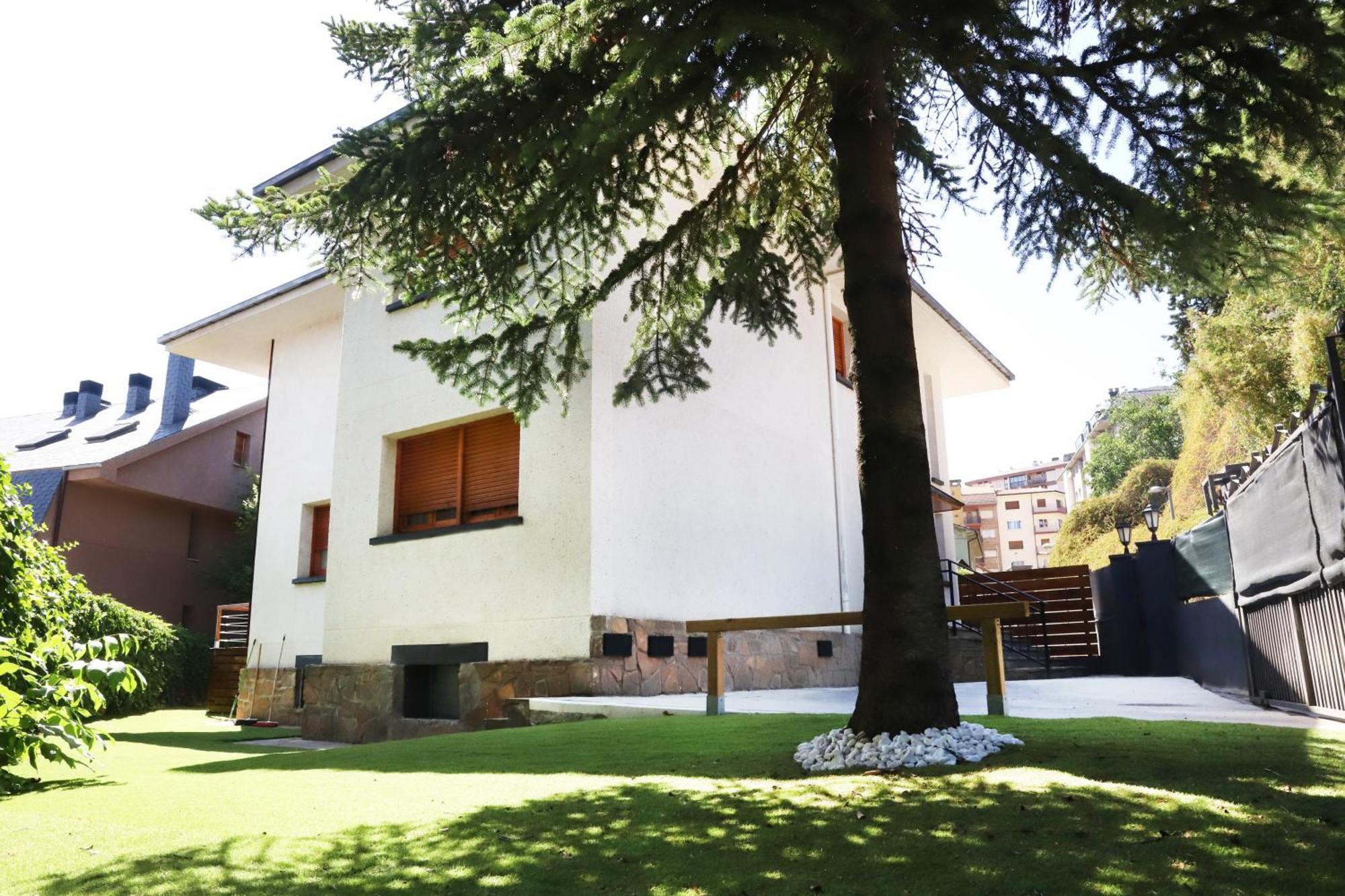 Villa San Lure Jaca Exterior foto